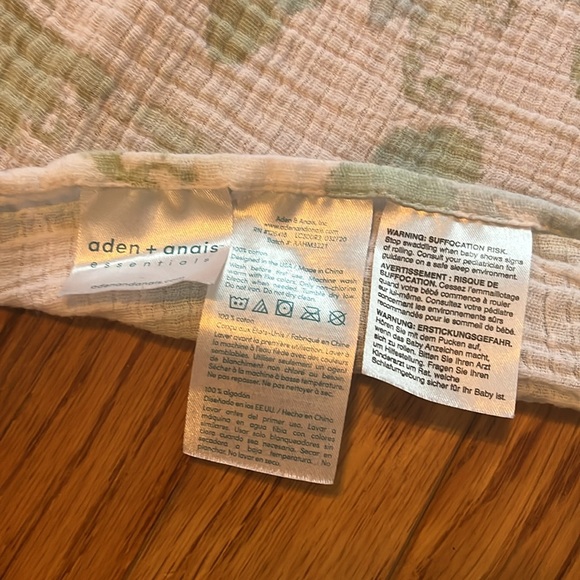 Aden & Anais Cotton Baby Blanket Swaddle Cozy Easth World Globe Green  Nursery - Picture 4 of 5